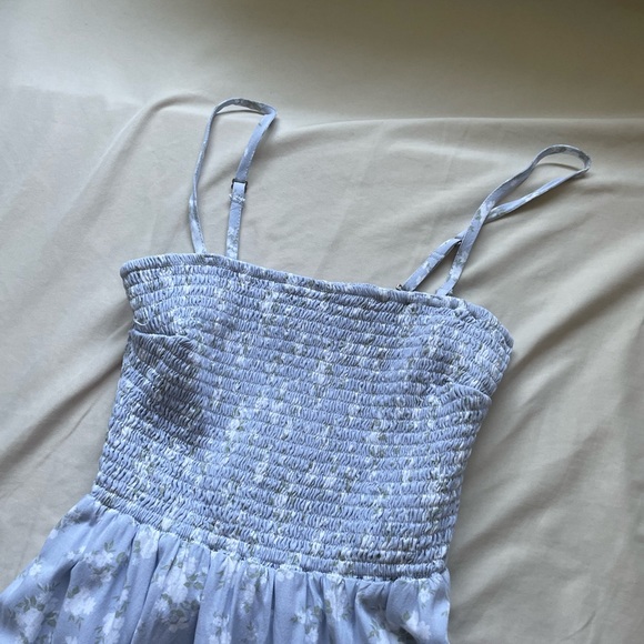 Hollister summer dress - Picture 2 of 4